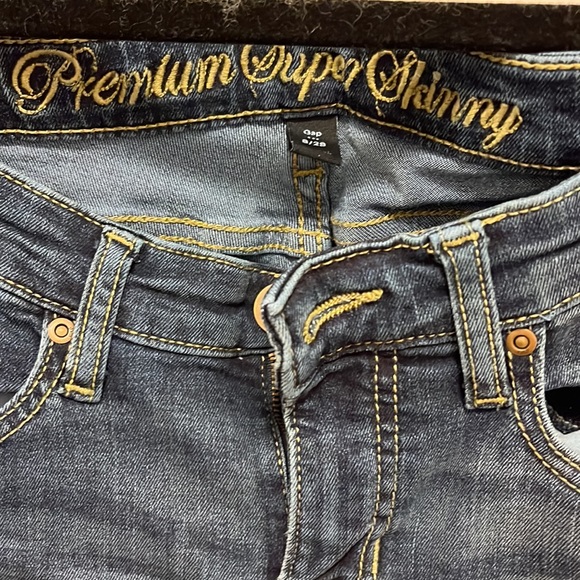 Gap Jeans - Picture 3 of 3